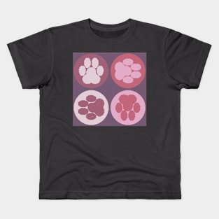 Lovely paw print in pink Kids T-Shirt